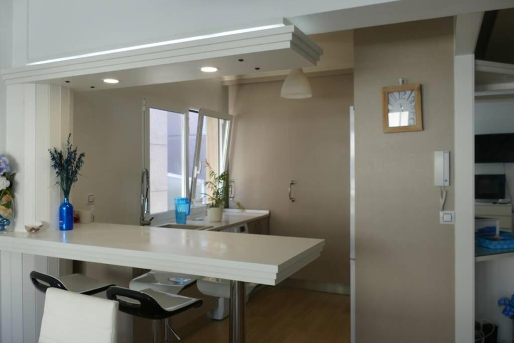 Piso En Santa Cristina, A 150 M De La Playa Apartment Oleiros Luaran gambar
